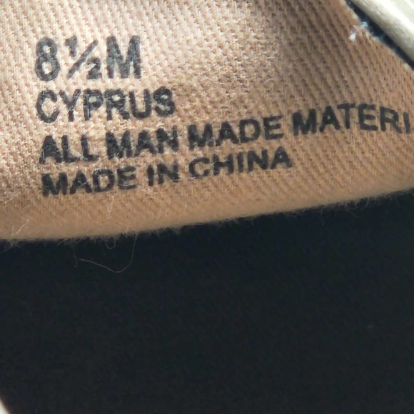 London Underground Womens Cyprus Slip On Sneakers 8.5M Metallic Gold Snake Print - Picture 5 of 9